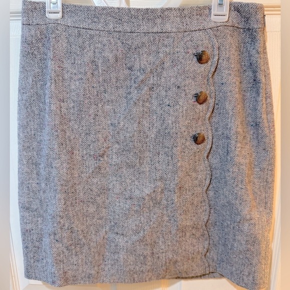 Talbots Dresses & Skirts - Talbots Charcoal Wool Blend Mini w Unique Crest Buttons